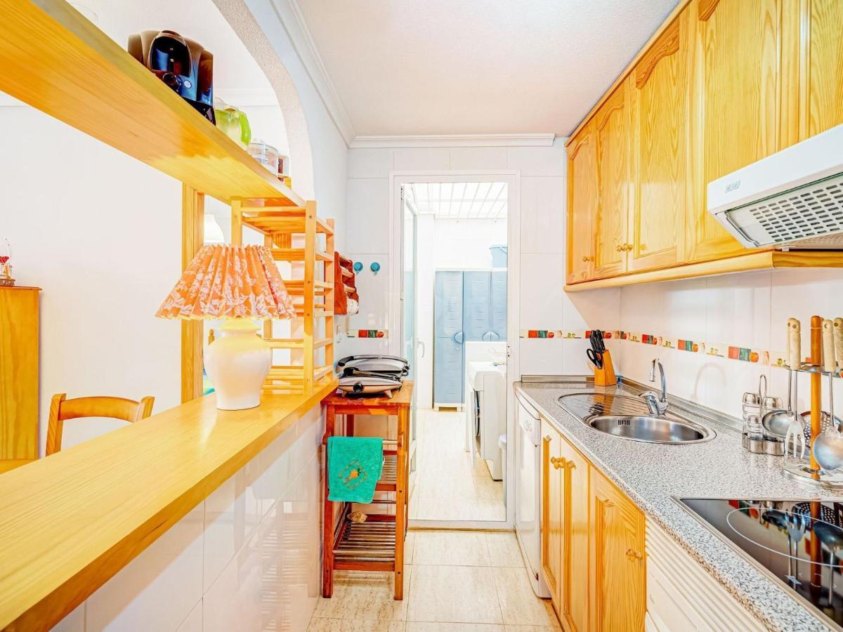 Belvilla By Oyo Lovely Bungalow With Swimming Pool Орихуела Екстериор снимка
