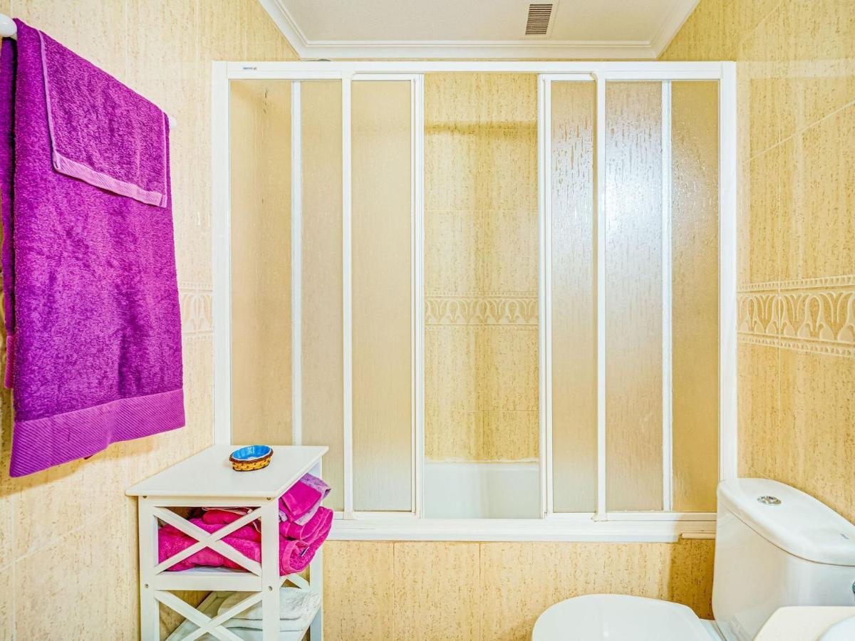 Belvilla By Oyo Lovely Bungalow With Swimming Pool Орихуела Стая снимка